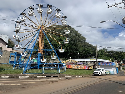 Parque de diversões começa hoje na Festa de Maio