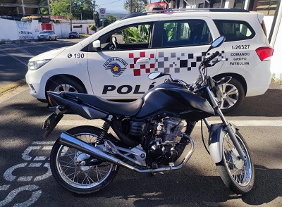 Motoboy ‘debuta’ nova Lei da identificação ‘raspada’ e vai pra tranca