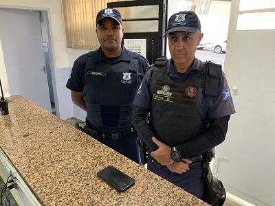 Celular furtado é encontrado dentro de marmita