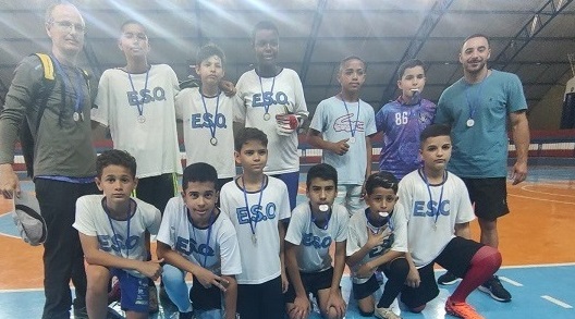 ESO vence duas categorias no futsal do JEI