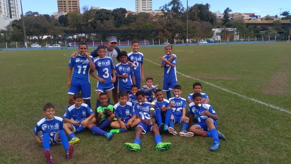 Escolinha Virgolino vence festival sub 12 da Copa VO