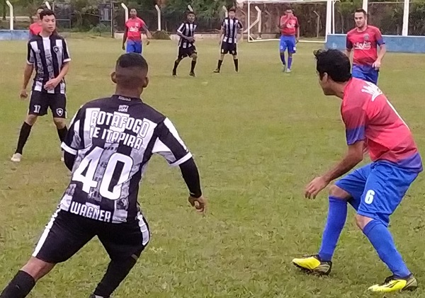 BFC União goleia e assume a ponta na Primeirona