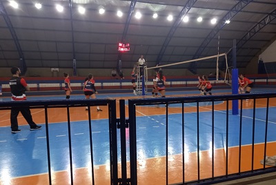 Vôlei sub 14 feminino perde para Pedreira na ADR