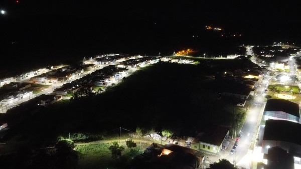 Toninho Bellini dá um ‘talento’ no Barão com iluminação de LED