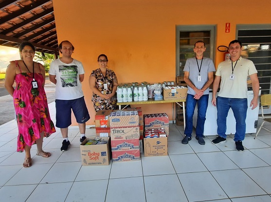 Allan Kardec recebe donativos da Fatec de Itapira 