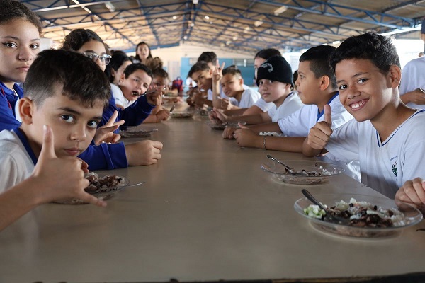 Cardápio da merenda escolar pode ser conferido no site da Prefeitura