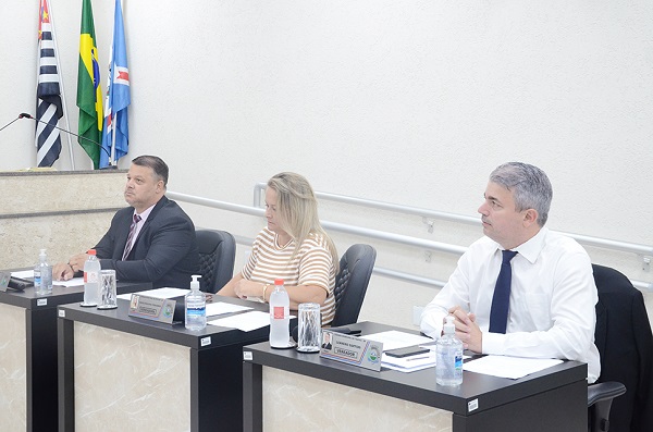 Vereadores fazem acordo e aprovam abertura de créditos especiais