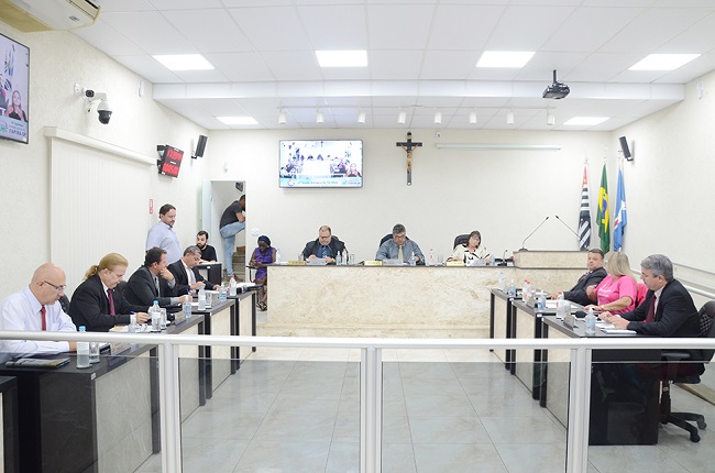 Funcionamento de entidades de tiro desportivo é aprovado