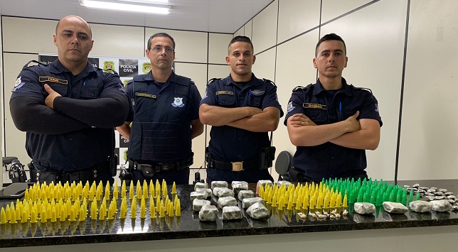 ‘Homem Aranha do Tráfico’ escala prédio, foge e deixar carga de drogas