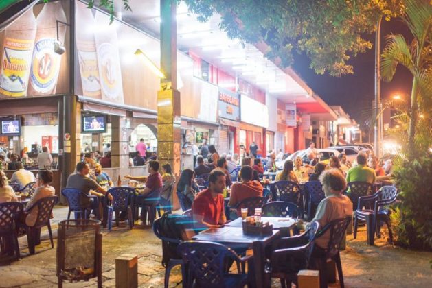 Bares e restaurantes recompõem preços em um processo de recuperação