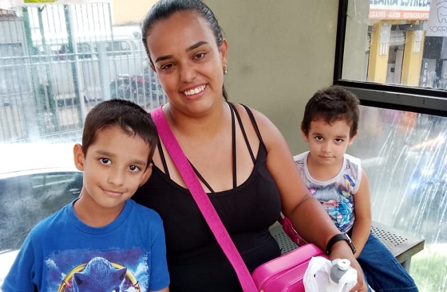 Entrevistados não abrem mão de gastar o 13º com presentes