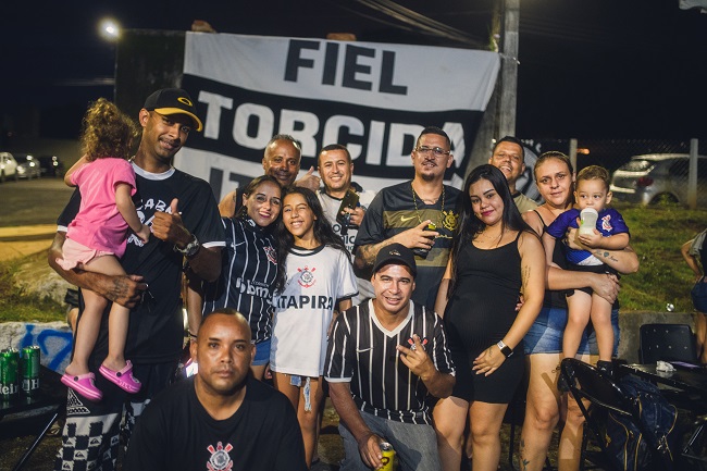 Mais de 150 passaram pela Roda de Samba da Fiel Torcida