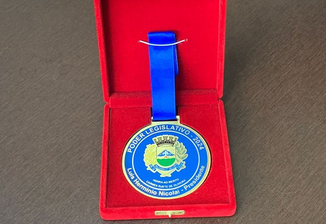 Câmara fará entrega da medalha “Carmen Ruete de Oliveira”