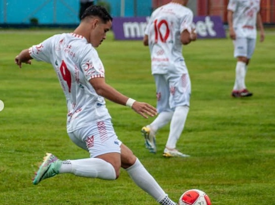 ‘Ferrolho’ da Itapirense garante empate fora de casa