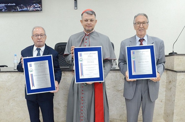 Empresário, médico e bispo são os novos ‘Cidadãos Itapirenses’