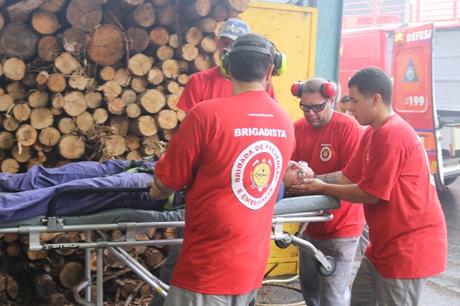 Penha realiza simulado com Bombeiros e Defesa Civil