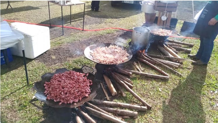 Cavalgada e Queima do Alho hoje no Esquenta da Festa do Cavalo