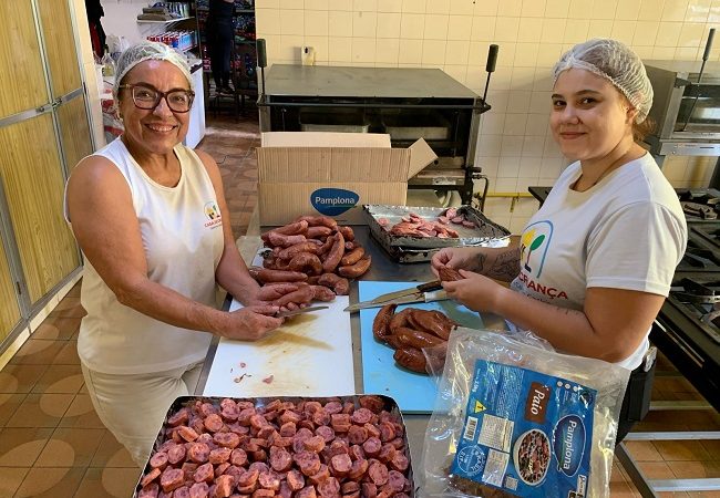 Casa da Criança entra nos preparativos finais da tradicional feijoada