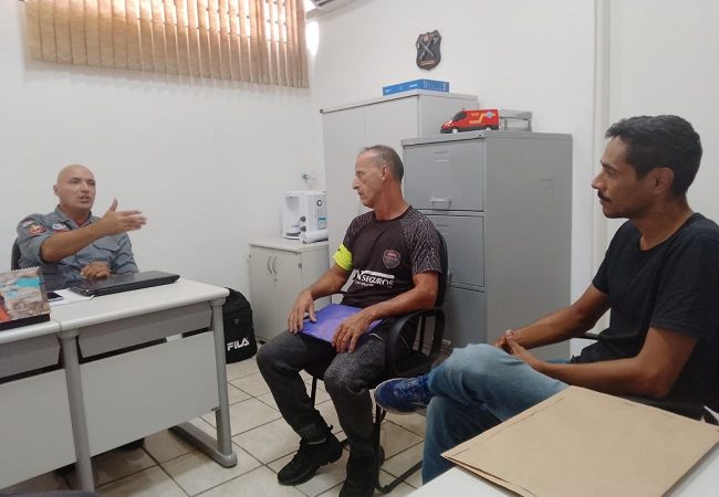 Candidatos a Bombeiro Público Voluntário entregam documentação
