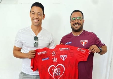 Ricardo Oliveira visita a Esportiva com planos de investimentos