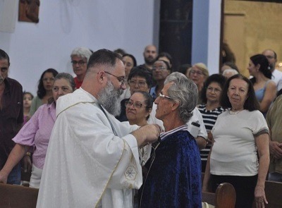 Padre Carlos Panassolo abriu a Novena de N.S. Aparecida