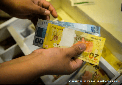 Brasileiros ainda não sacaram R$ 8,53 bilhões de valores a receber