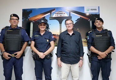 GCMs Paulo e Farabello se aposentam após 26 anos de serviços