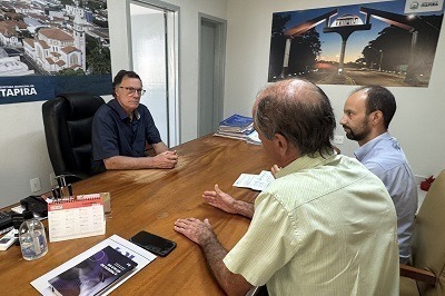 Toninho Bellini assina documentação para início do projeto da nova captação de água em Itapira