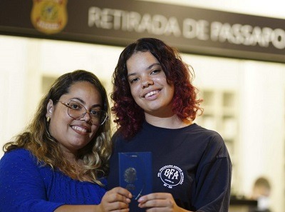Estudante itapirense é selecionada em programa estadual e vai pro Canadá