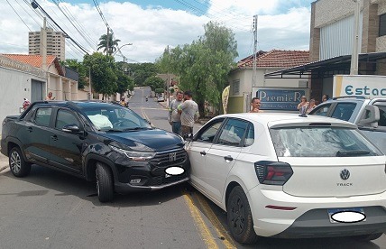 Strada e Polo se ‘estranham’ em trecho da av. Getúlio Vargas