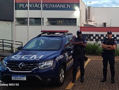 Fiscalização e GM flagram e fecham ‘beer’ irregular vendendo bebida para menor