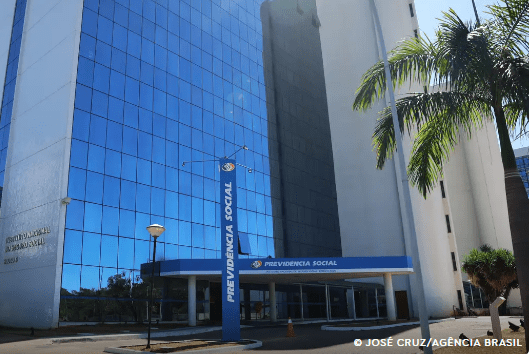 INSS antecipa pagamento de aposentados e pensionistas em março