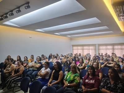 Treinamento de merendeiras reforça boas práticas de manipulação de alimentos