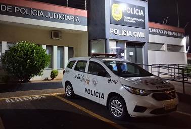Polícia Militar prende traficante em biqueira na rua Japão