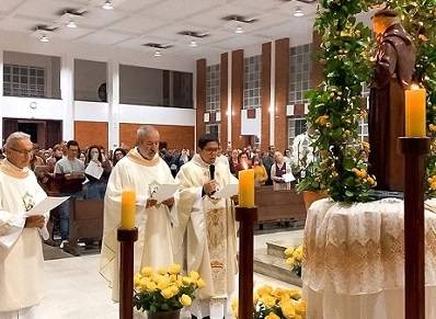 Trezena de Santo Antônio terá presença do padre Carlos Semensim hoje
