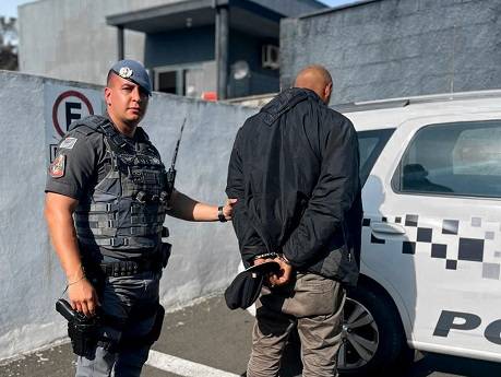 Polícia Militar flagra ‘golpe do combustível’ e prende homem com Kombi adulterada