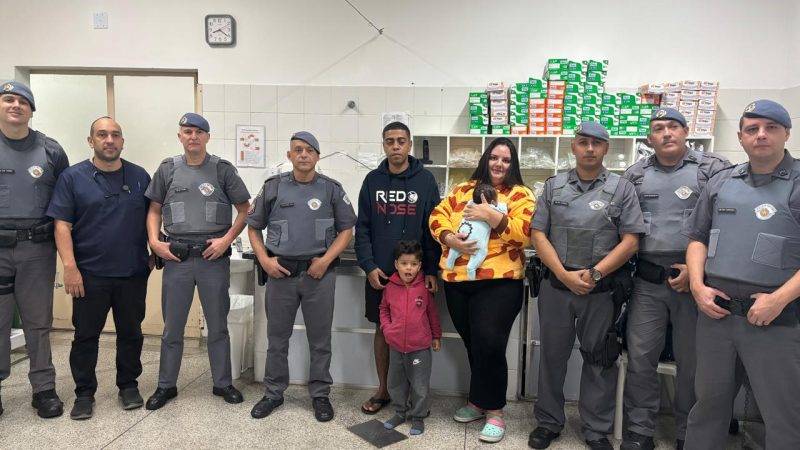 Ação rápida da Polícia Militar salva bebê engasgado em Itapira