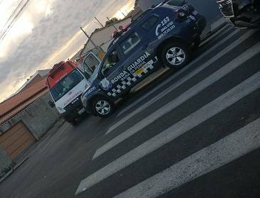 Duas mulheres ficam feridas em acidente entre motocicletas