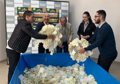 Campanha ‘Comércio Premiado’ da ACEI realiza seu 7° sorteio