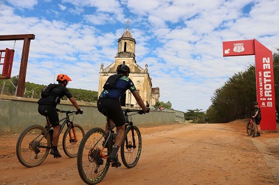 Expedição Rota 32 atraiu centenas de ciclistas e veículos no último sábado