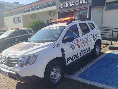 Mulher é presa no Penhão após ameaçar incendiar casa com parentes dentro
