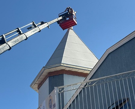 Paróquia de Santa Rita recebe nova cúpula para a torre   