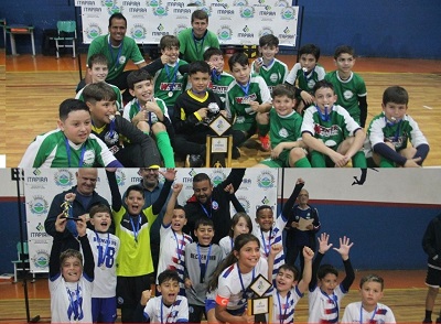 Santa Fé e Recreativa são campeões na Copa Itapira de Futsal