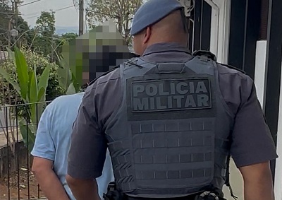 Procurado por dirigir bêbado e sem habilitação é preso pela PM