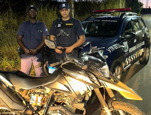 Motocicleta furtada no Machadinho e encontrada pela GM