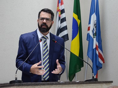 Fontolan cobra explicações da Prefeitura pela não fiscalização de bebidas adulteradas