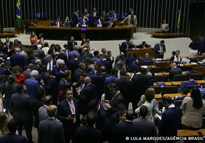 Câmara aprova isenção do IR para quem ganha até R$ 5 mil