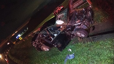 Família de Itapira se envolve em acidente na SP-147; menino de 3 anos morre