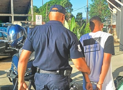 Ação do GAM termina com jovem detido por tráfico no bairro Flávio Zacchi