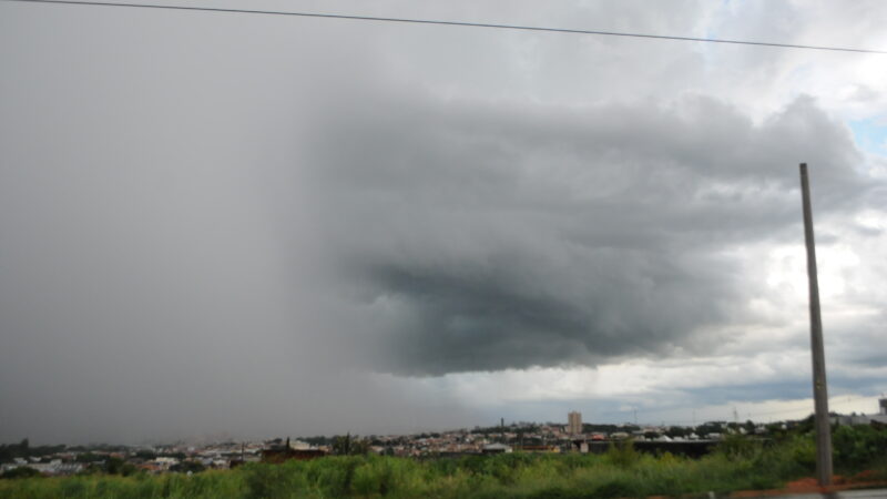 Semana começa com tempo fechado e possibilidade de temporais em Itapira